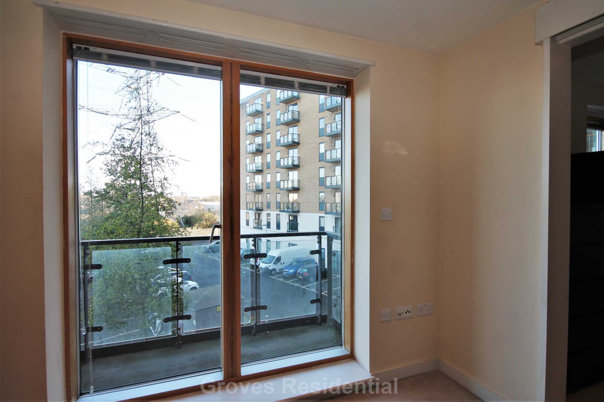 Durnsford Road, London, Image 2