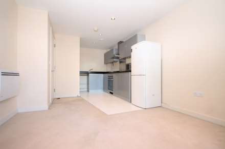 Durnsford Road, London, Image 7