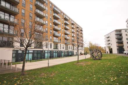 Durnsford Road, London, Image 9