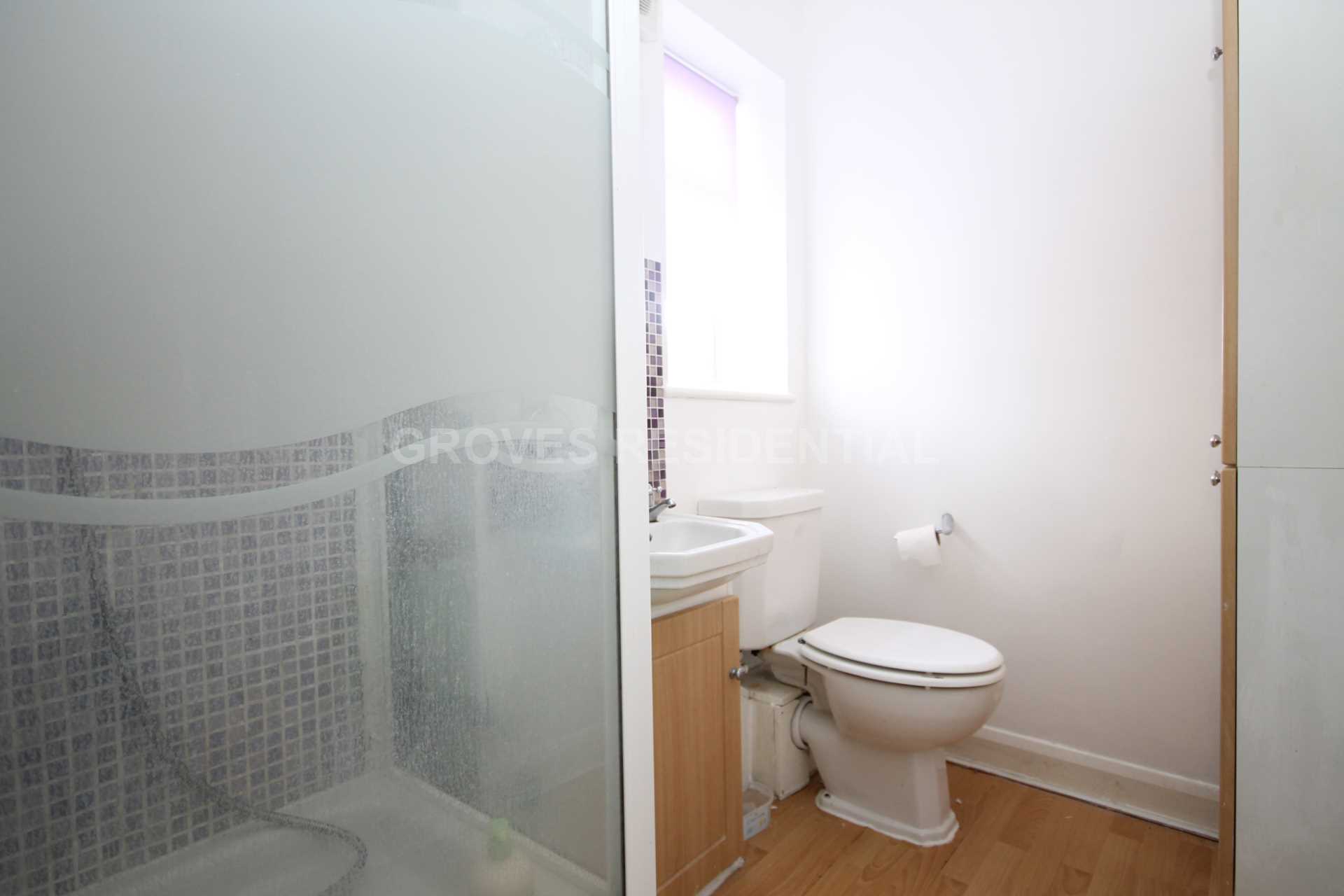 Ancaster Crescent, New Malden, Image 9
