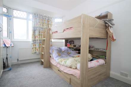 Ancaster Crescent, New Malden, Image 10