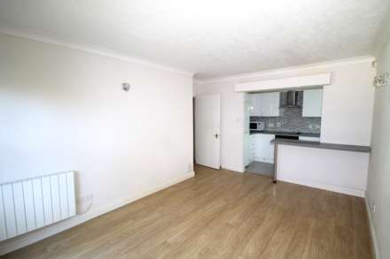 Warwick Road, New Malden, Image 2