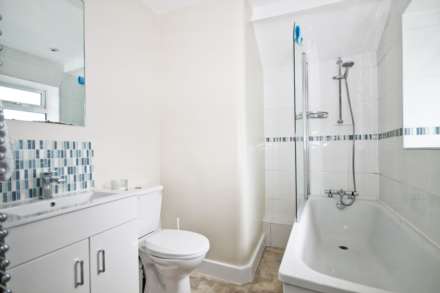 Claremont Avenue, New Malden, Image 8
