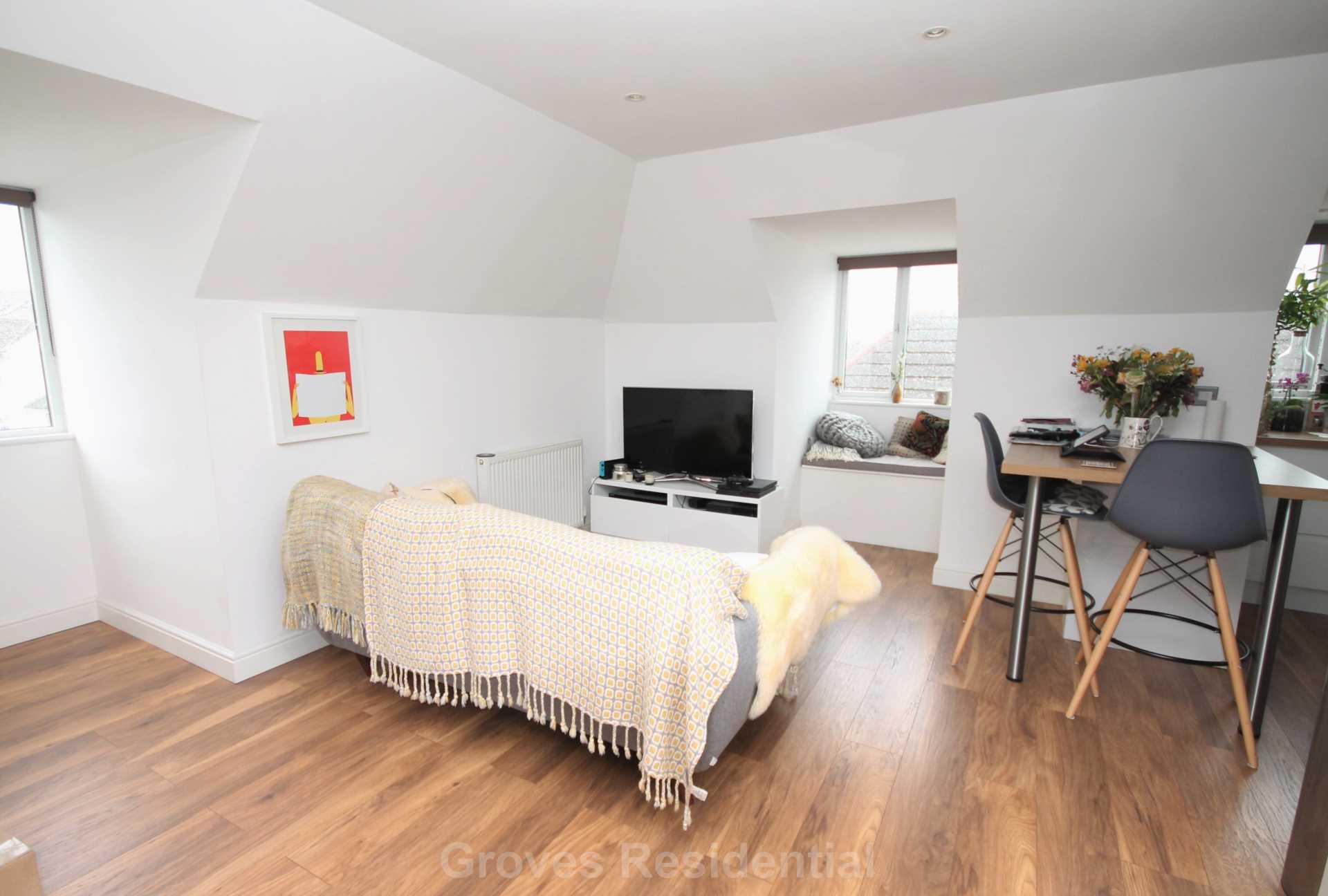 Dukes Avenue, New Malden, Image 3