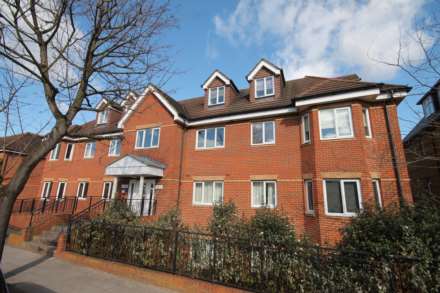 Property For Rent Dukes Avenue, New Malden