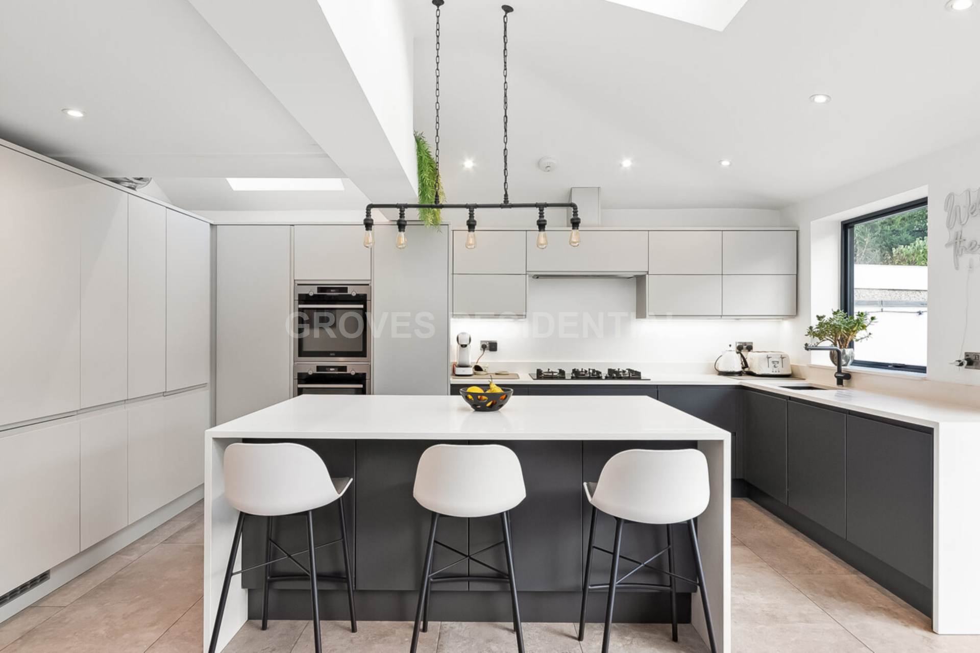 Bargate Close, New Malden, Image 5