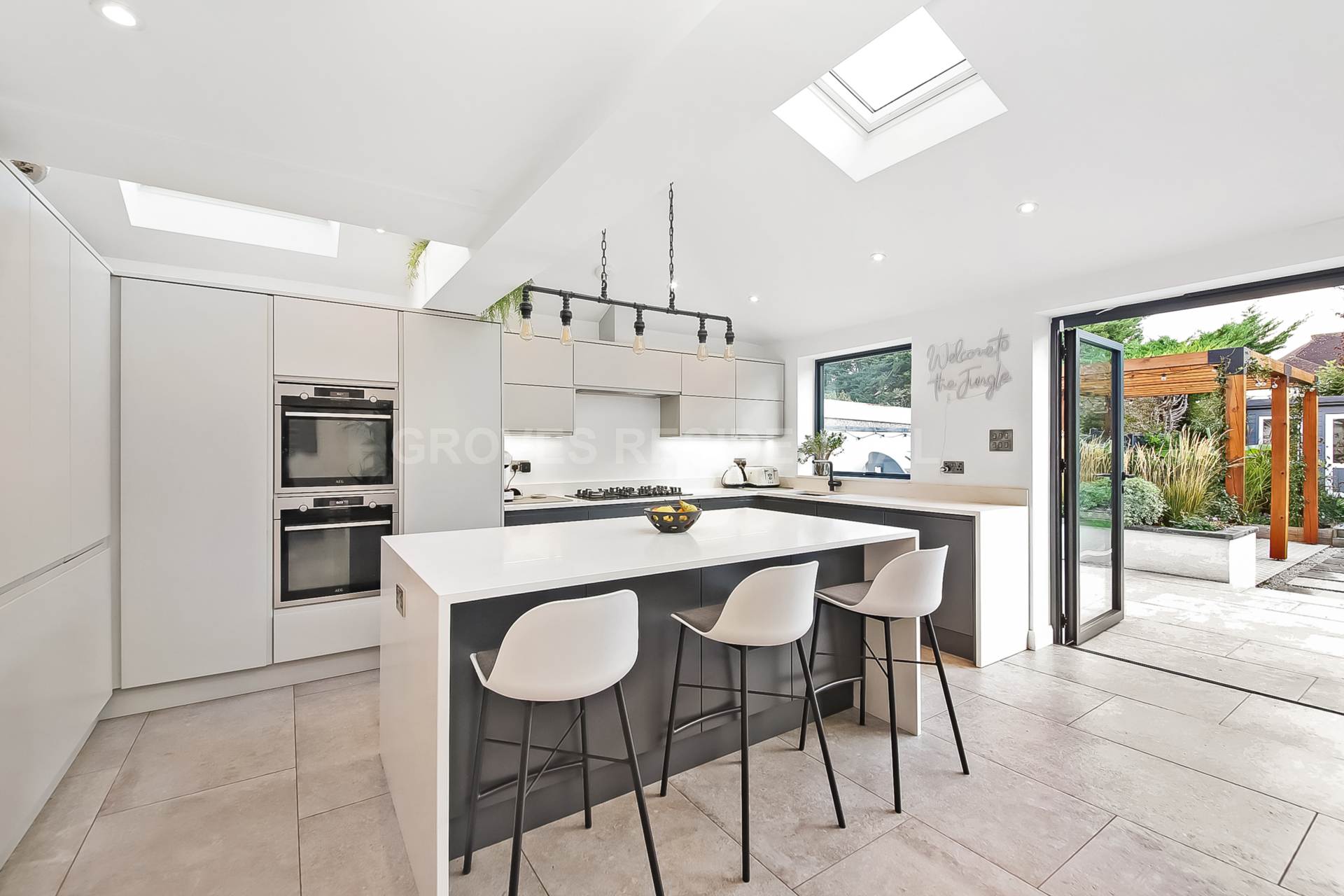 Bargate Close, New Malden, Image 6