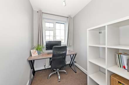 Bargate Close, New Malden, Image 15