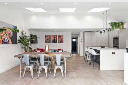 Bargate Close, New Malden, Image 3