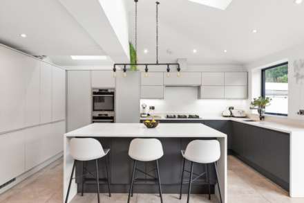 Bargate Close, New Malden, Image 5