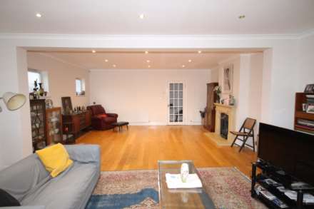 Cotsford Avenue, New Malden, Image 2