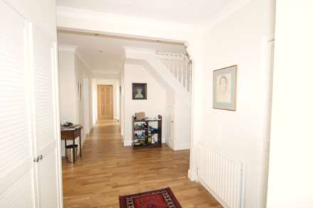 Cotsford Avenue, New Malden, Image 4