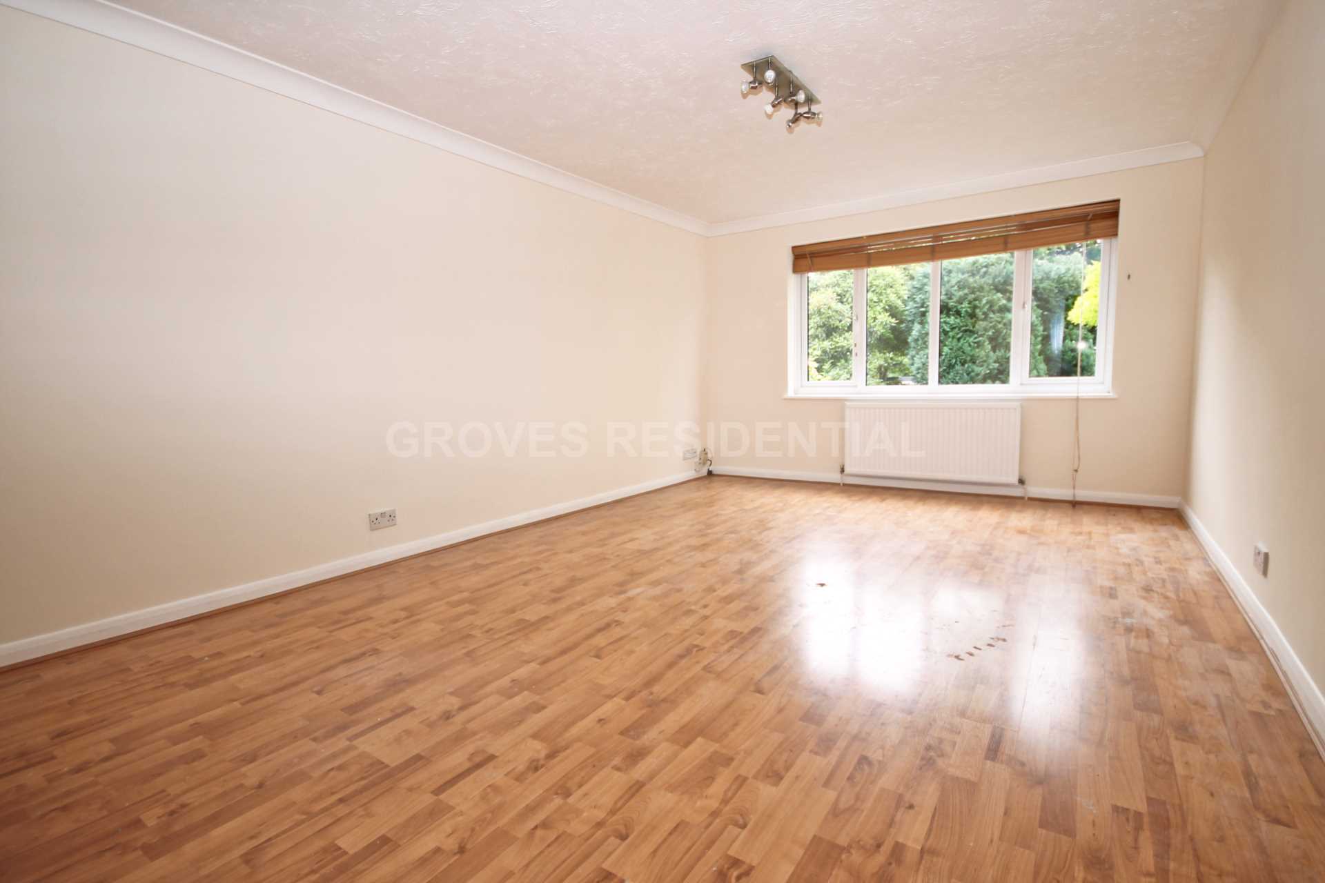 Dukes Avenue, New Malden, Image 2