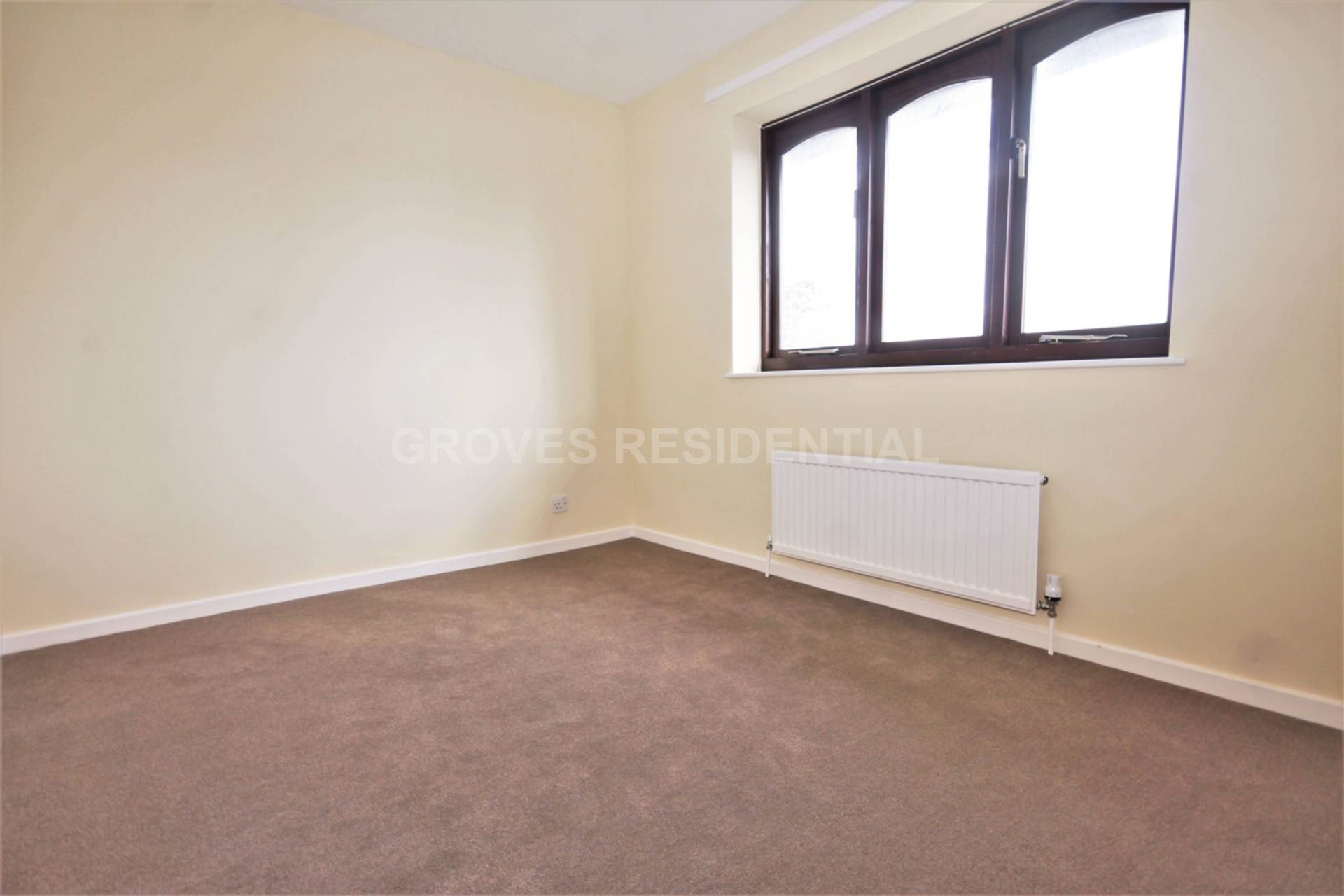 Cheltenham Close, New Malden, Image 4