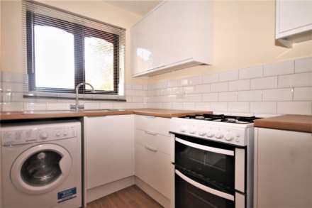 Cheltenham Close, New Malden, Image 2