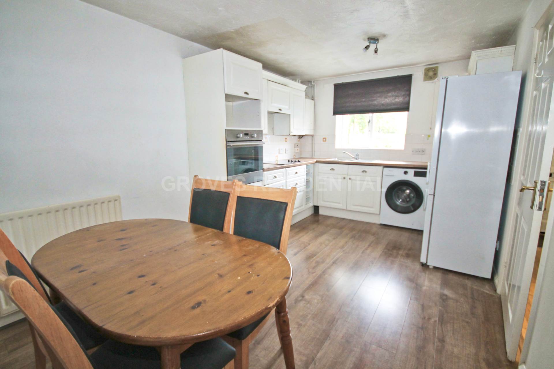 Barker Close, New Malden, Image 2
