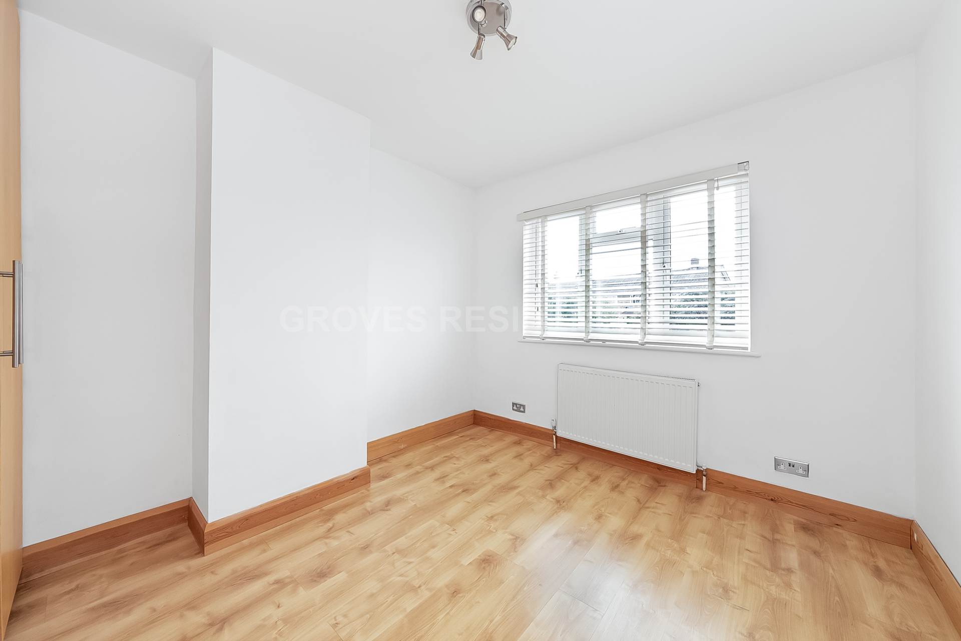 Ronelean Road, Surbiton, Image 10