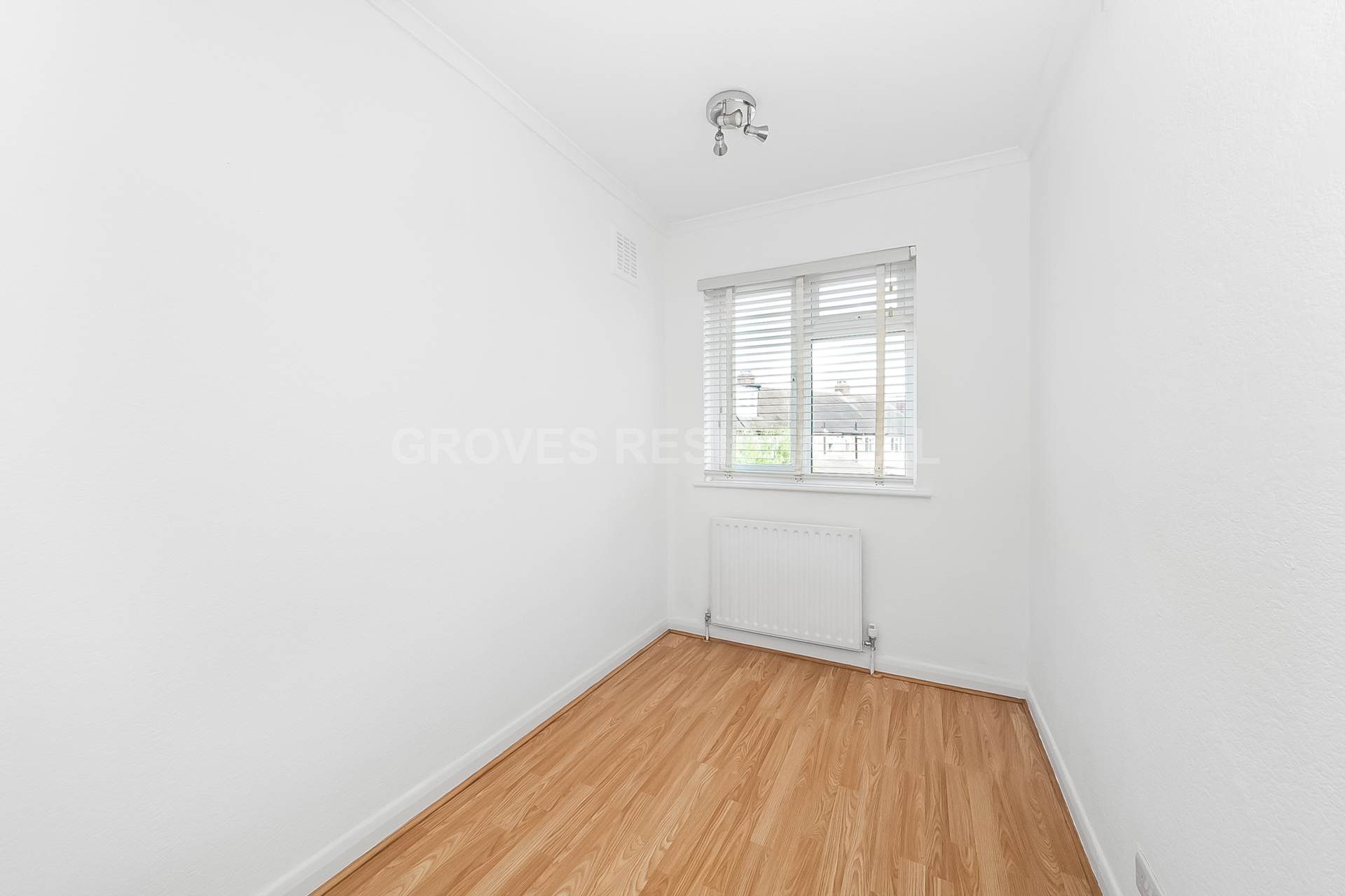 Ronelean Road, Surbiton, Image 11