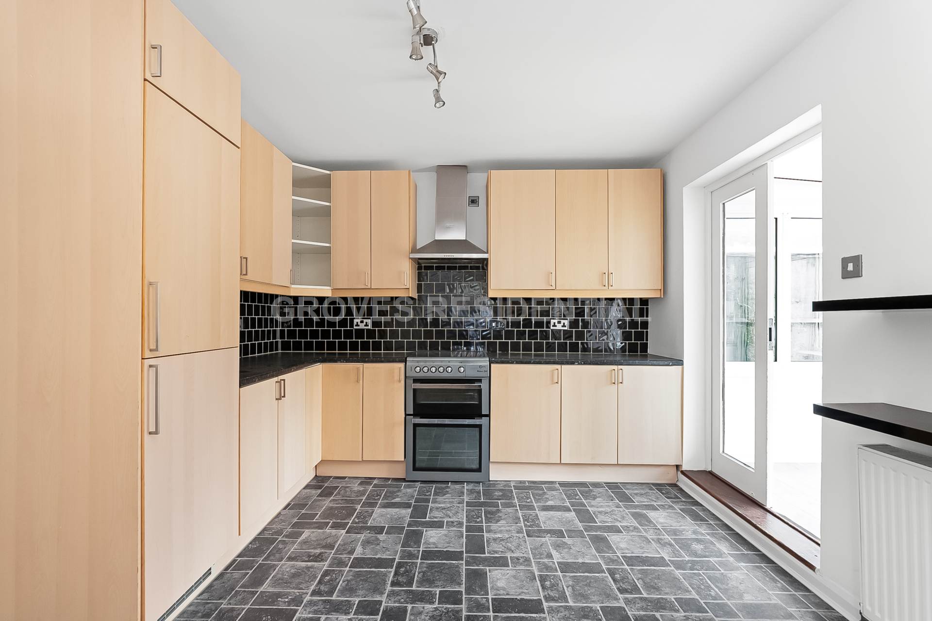 Ronelean Road, Surbiton, Image 13