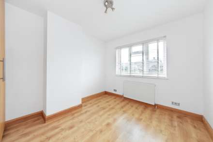 Ronelean Road, Surbiton, Image 10