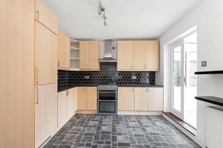 Ronelean Road, Surbiton, Image 13