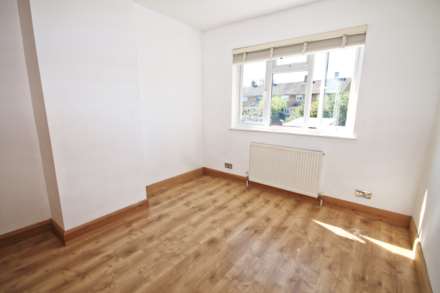 Ronelean Road, Surbiton, Image 9