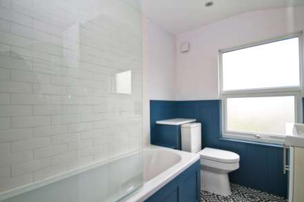Queens Road, New Malden, Image 11