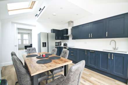 Queens Road, New Malden, Image 2