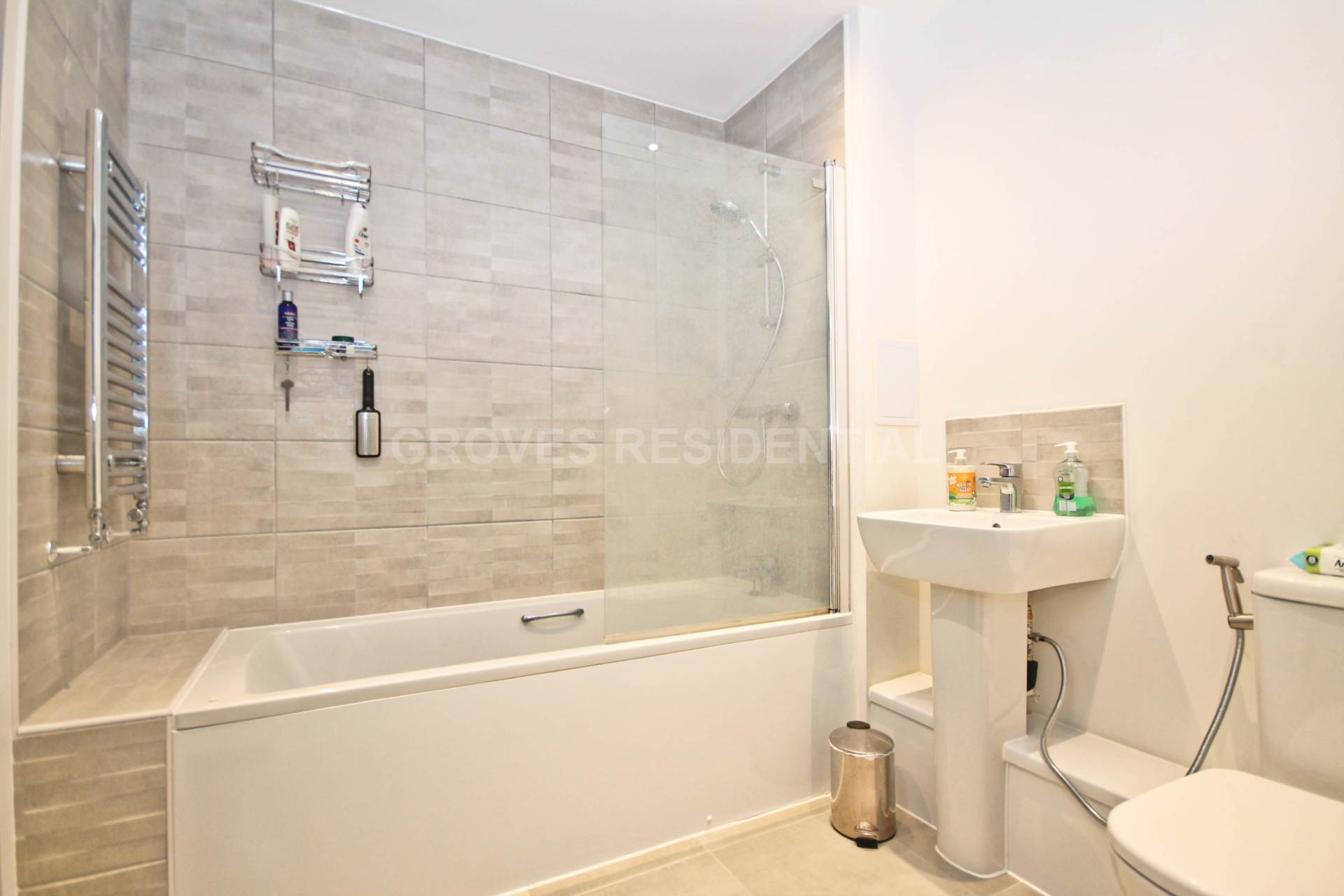 Powdermill Close, New Malden, Image 9