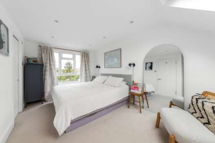 Ancaster Crescent, New Malden, Image 14