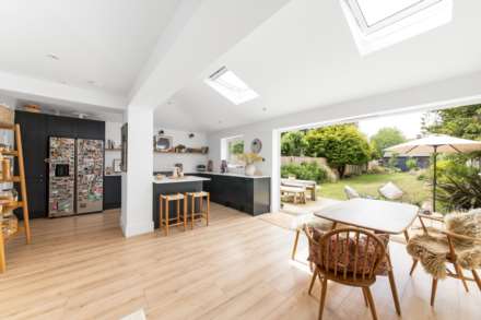 Ancaster Crescent, New Malden, Image 4