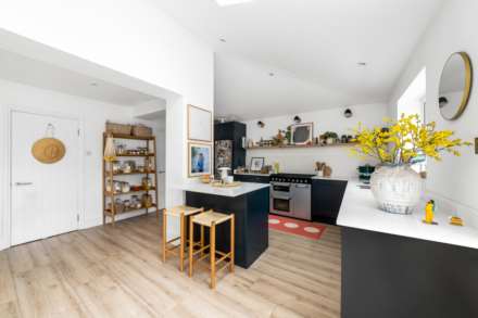 Ancaster Crescent, New Malden, Image 6