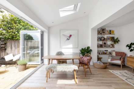 Ancaster Crescent, New Malden, Image 7