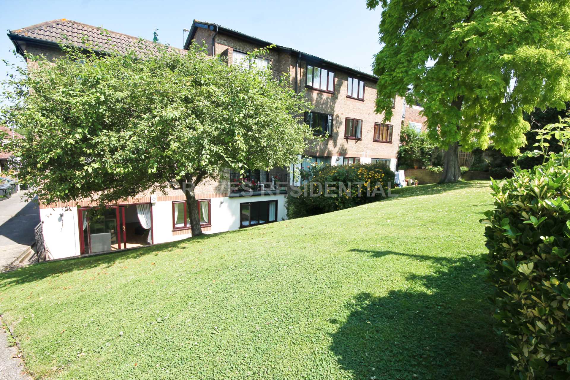 Dukes Avenue, New Malden, Image 12