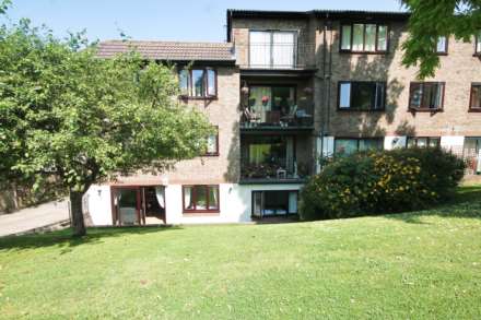 Dukes Avenue, New Malden, Image 13