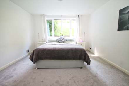Dukes Avenue, New Malden, Image 9
