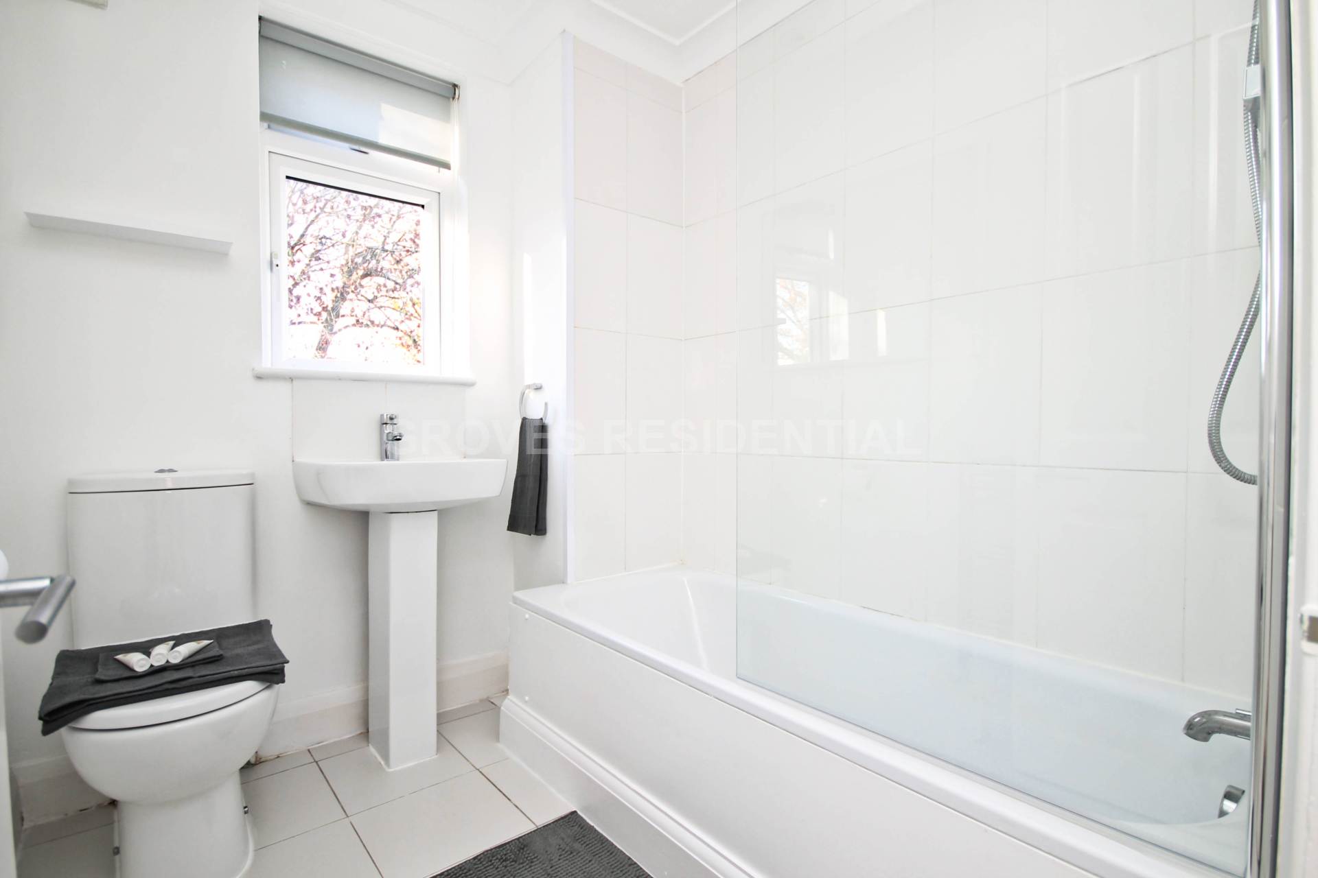 Stanley Avenue, New Malden, Image 8