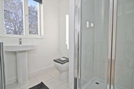 Stanley Avenue, New Malden, Image 11