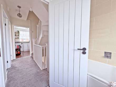 Adela Avenue, New Malden, Image 10