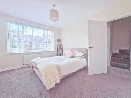 Adela Avenue, New Malden, Image 5