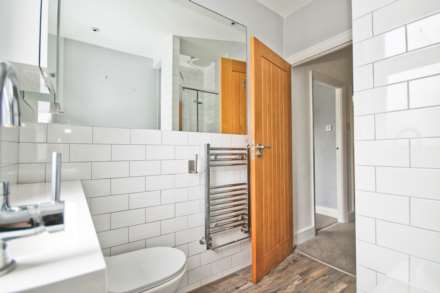 Tennyson Avenue, New Malden, Image 14