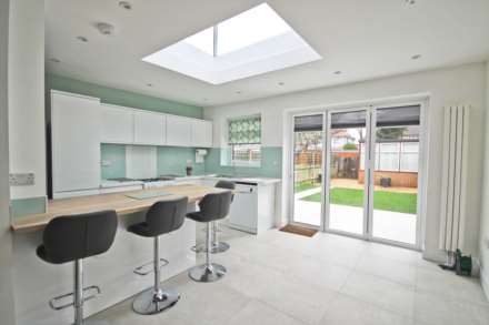 Tennyson Avenue, New Malden, Image 3