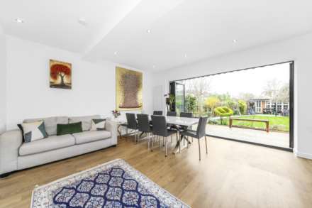 Property For Sale Cromford Way, New Malden