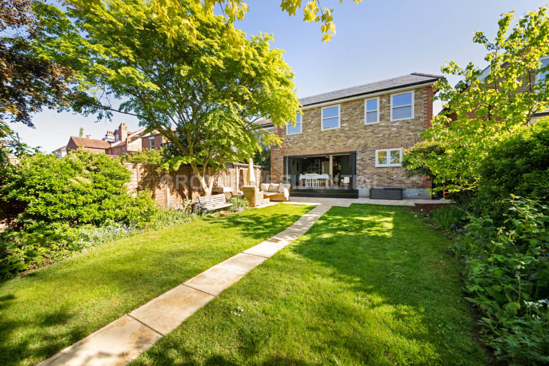 Acacia Grove, New Malden, Image 11