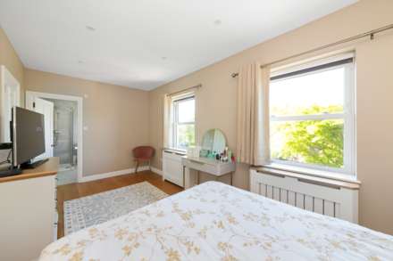 Acacia Grove, New Malden, Image 13