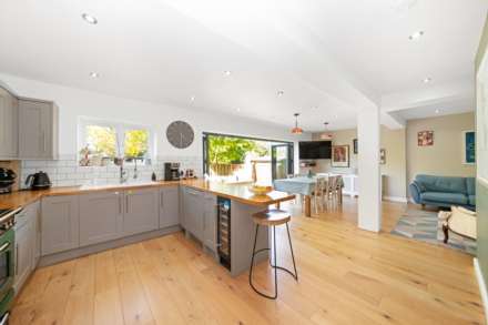Acacia Grove, New Malden, Image 2