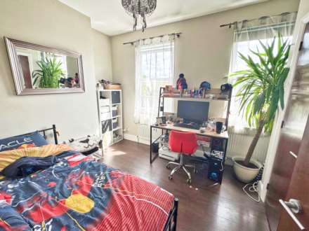 Richmond Grove, Surbiton, Image 5