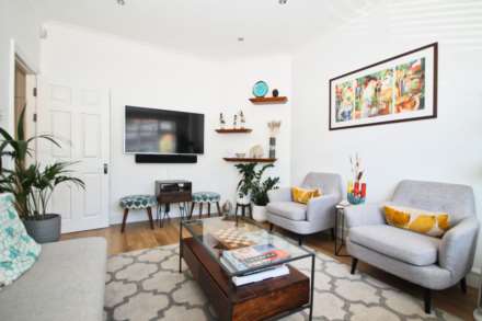 Franks Avenue, New Malden, Image 4