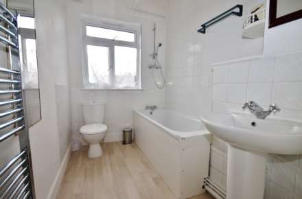 Beech Grove, New Malden, Image 8