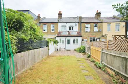 Beech Grove, New Malden, Image 9